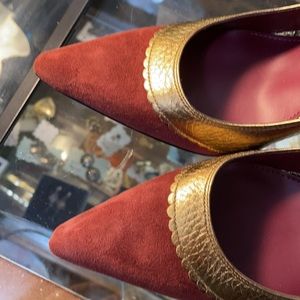 New in box Enzo Angiolini suede heels